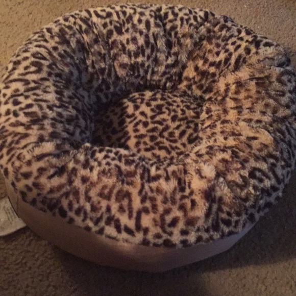 bailey & bella dog beds